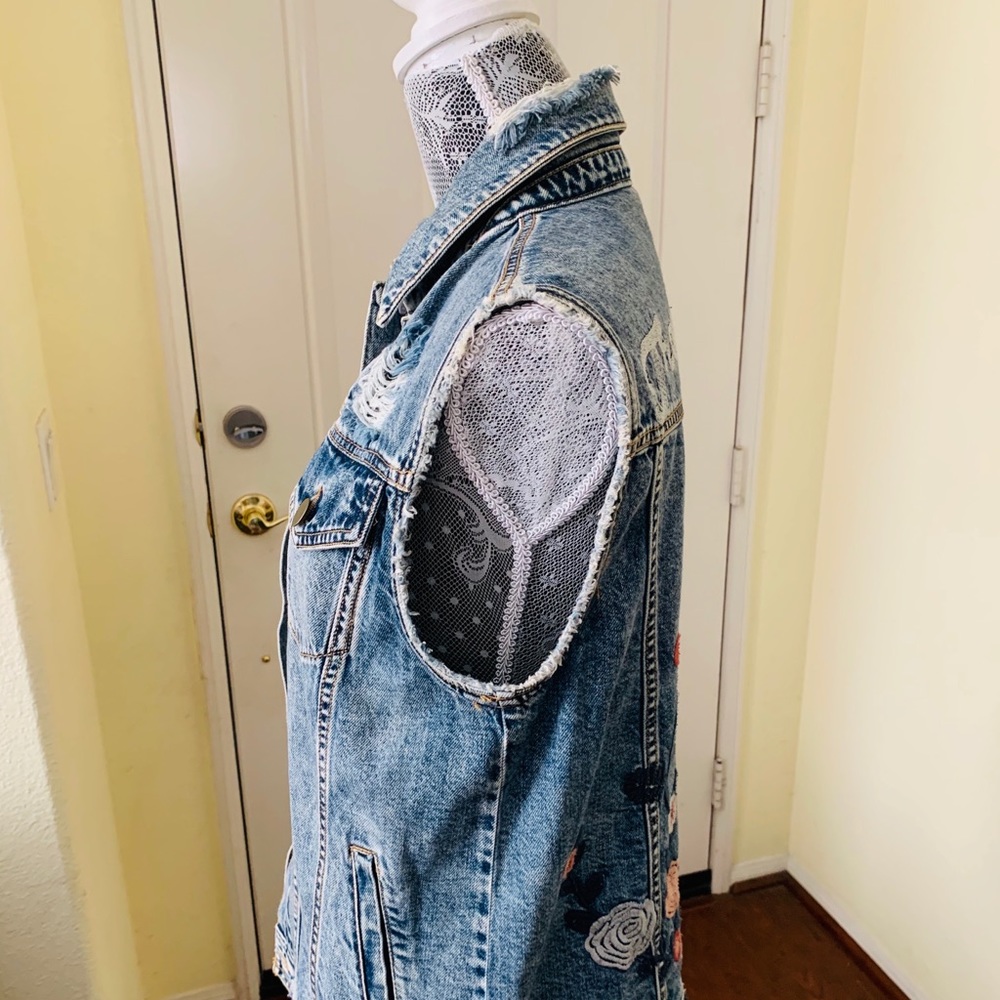 Nordstrom b.p Denim Embroidered Vest - Picture 5 of 6